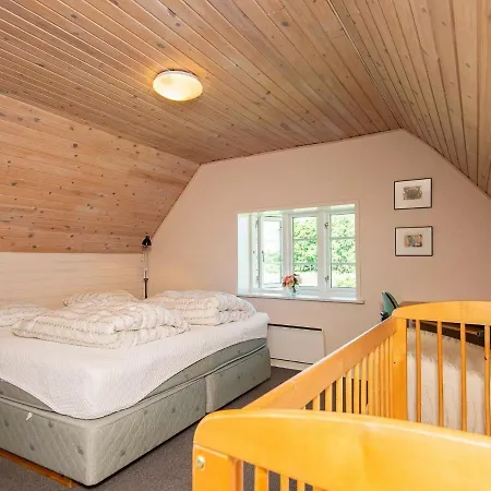 Four-bedroom Holiday In Hojer בית נופש